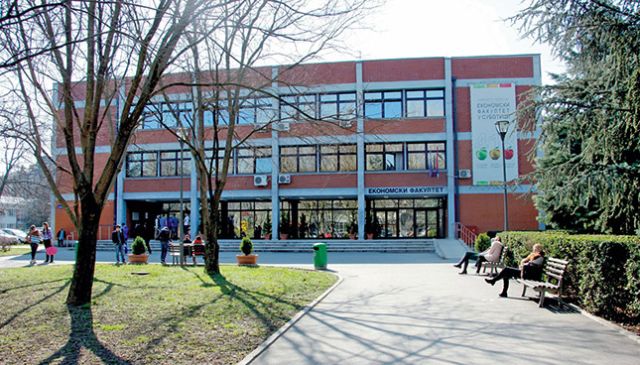 Ekonomski fakultet Subotica - zgrada u Novom Sadu