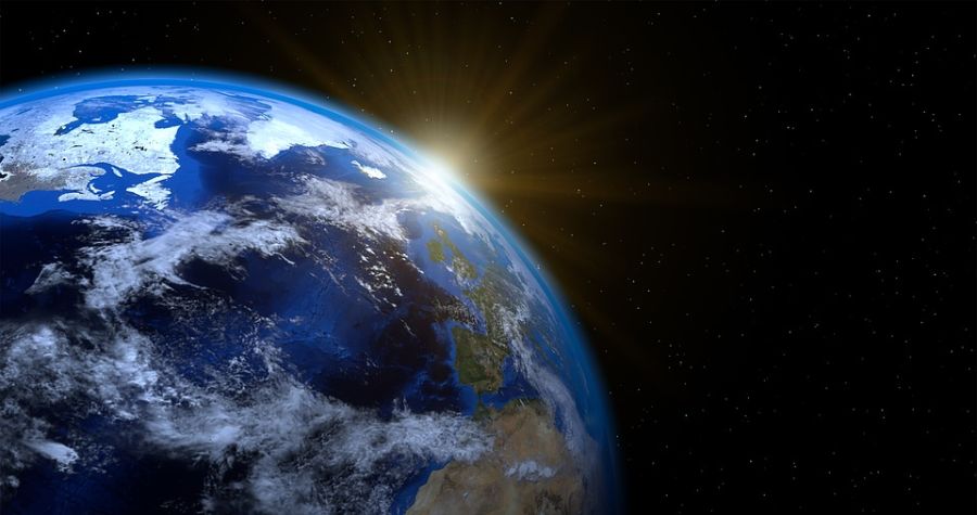 Naučnici upozoravaju: Zemlja sve dalja od Sunca